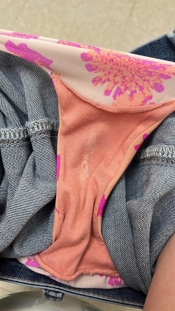 LexiBarrett99's tweet photo. It’s already shaping up to be a good day! #panty #pantyseller #usedpanties #sellingcontent #teachertwitter https://t.co/3IFb0w3ksq