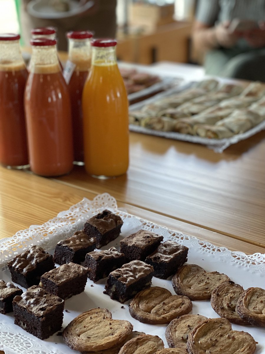 reflexaff's tweet photo. It's always a good time for breakfast, especially when it's shared with good company! Our corporate culture is all about coming together and supporting each other, and what better way to do that than over a delicious meal?🥐
#teambonding #teamevent #corporateculture #workwithus https://t.co/oH0XPmeYf9