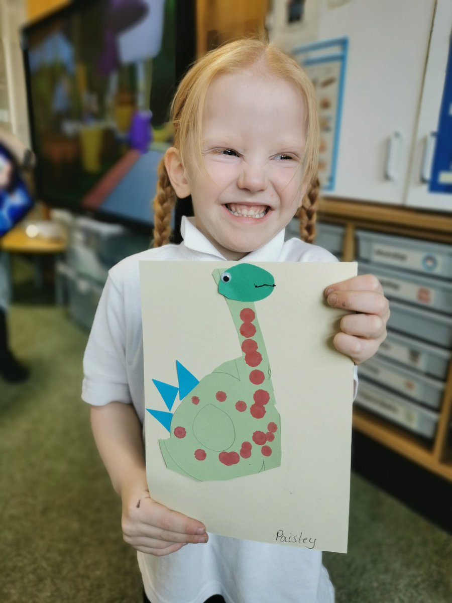 MrsMcKailSTN's tweet photo. P1M loved transforming their 'd' letters into dotty dinosaurs today. They were very proud of their end result. https://t.co/l7kxrwbOSX