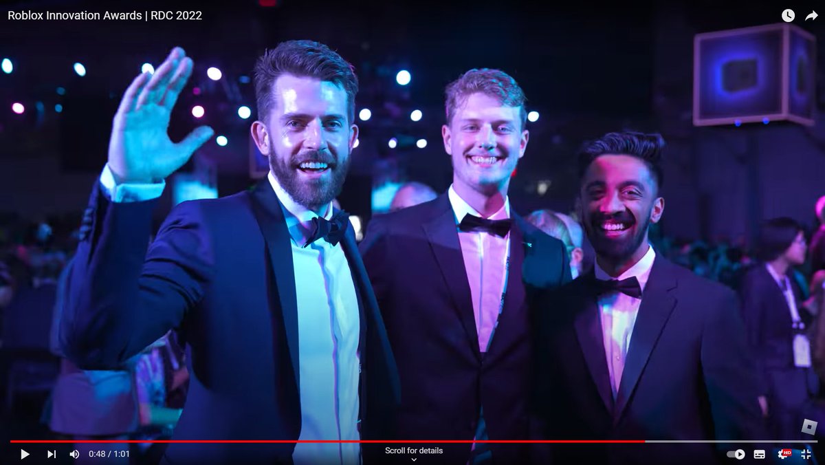ConfidentCoding's tweet image. I am a WHOLE 5 foot & 10 inches...yet I decided to stand next to these giants 😭