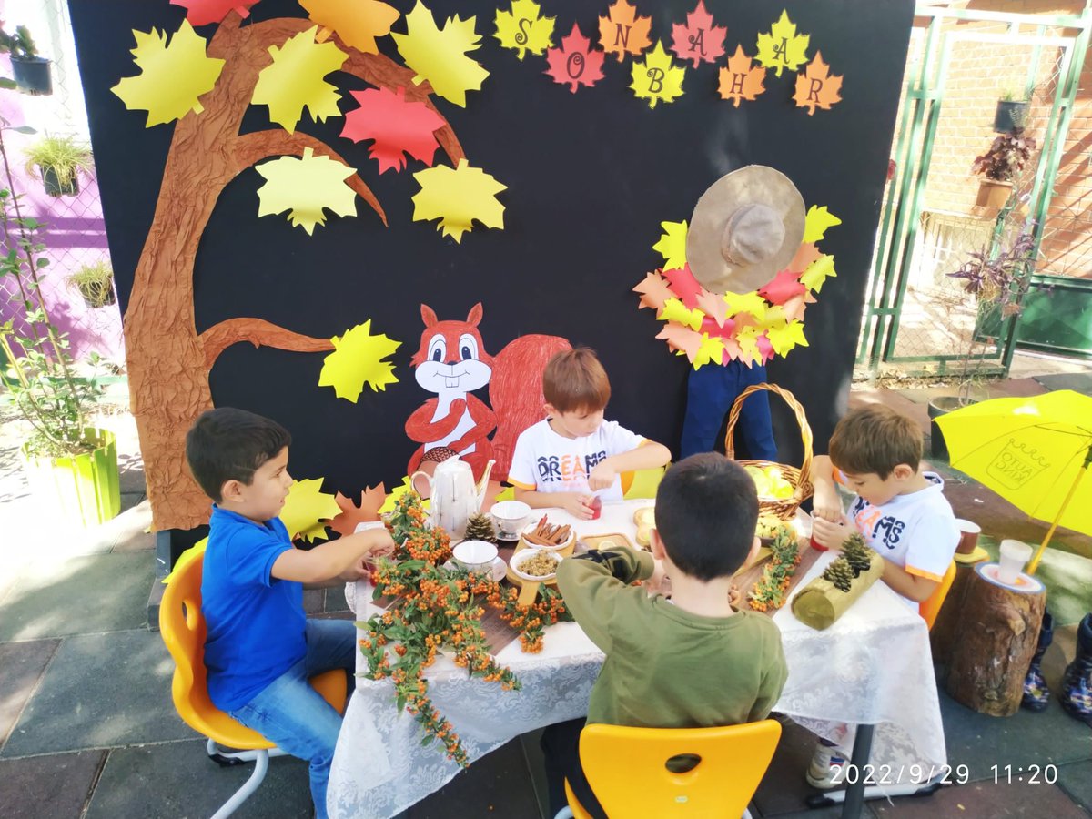 Bugün Sonbahar çayları çocuklardan 💜☕️🍂 

<a href="/nilcicek/">Nil Çiçek</a> <a href="/ardaergez/">Arda ERGEZ</a> <a href="/Ebru_Divrik/">Ebru Divrik</a> <a href="/UgurOkullari/">Uğur Okulları</a> @sedaceylansagir <a href="/meltemsaricii/">Meltem Duygu SARICI</a> <a href="/InayetYeliz/">İnayet Yeliz</a>