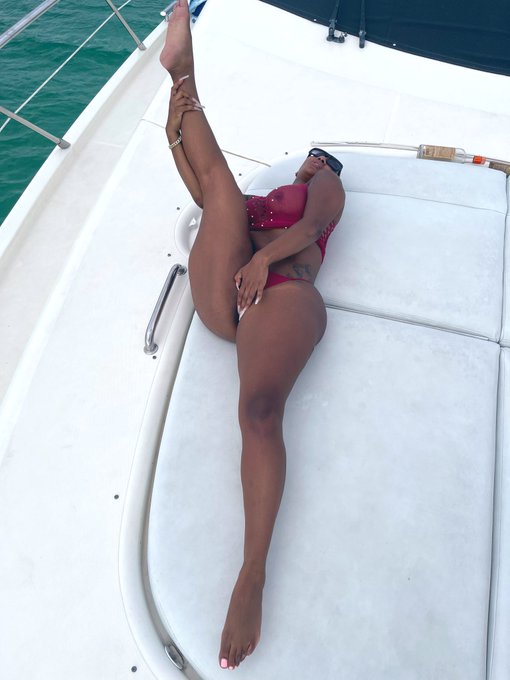 Me when the thoughts exit my body 😂😂😂😂😂😂 https://t.co/nwHeIYDkd3<a href="/tag/unpopularopinion"class="tags"><span>#unpopularopinion</span></a>