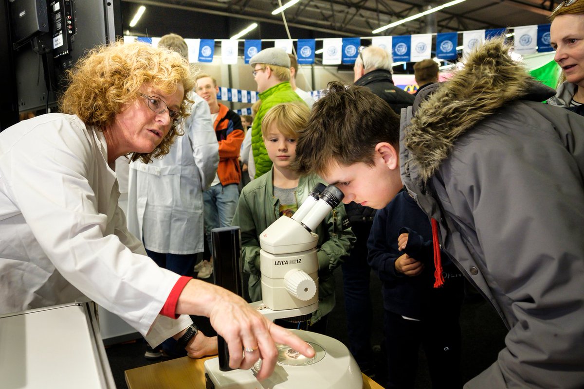 All kinds of everything from @uni_iceland at the European Researchers' Night on Saturday 1 October between 1 & 6 pm in Laugardalshöll UniSci is also worth a visit for people of all ages to witness the magic of science! Open to all & free of charge more👇 english.hi.is/news/all_kinds…
