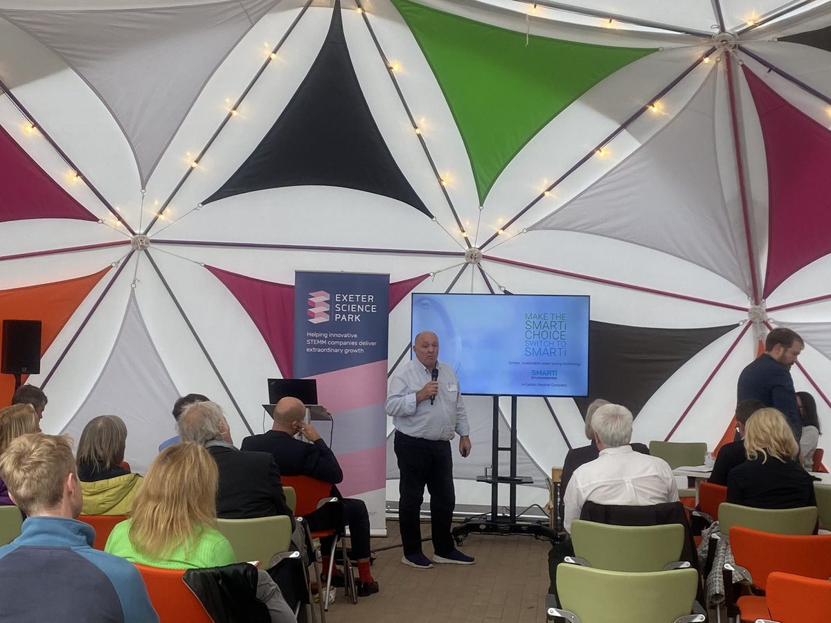 ExeterSciencePk's tweet photo. The final talk of the day at #ExeterNetZero comes from Bruce at @SmartiEnvironm1 about Waterless Urinals.
A waterless flush:
🚽 Saves 105kg CO2 per year
🚽 Gives a 50% reduction in running costs
🚽 Leads to a 98% reduction in the spread of bacteria
🚽 Wastes no water! https://t.co/tMrX7gIGl3