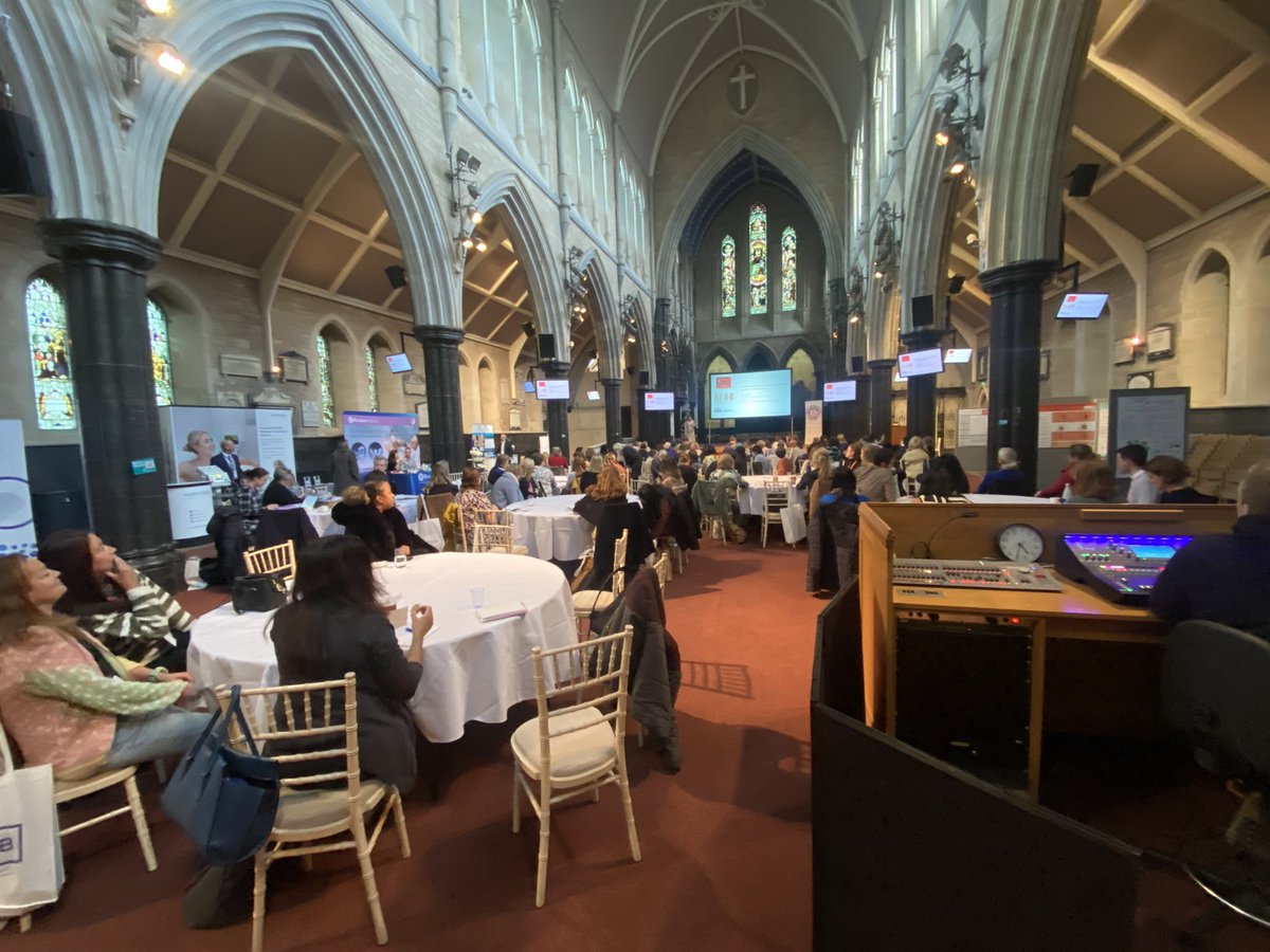 Stringer4Kate's tweet photo. Expert @SisterShawnRM Sharing findings from #OptiBreech Feasibility. Fascinating early findings 🙌 @MaternitySash a participating site 👍🙏 https://t.co/alZZbden4v