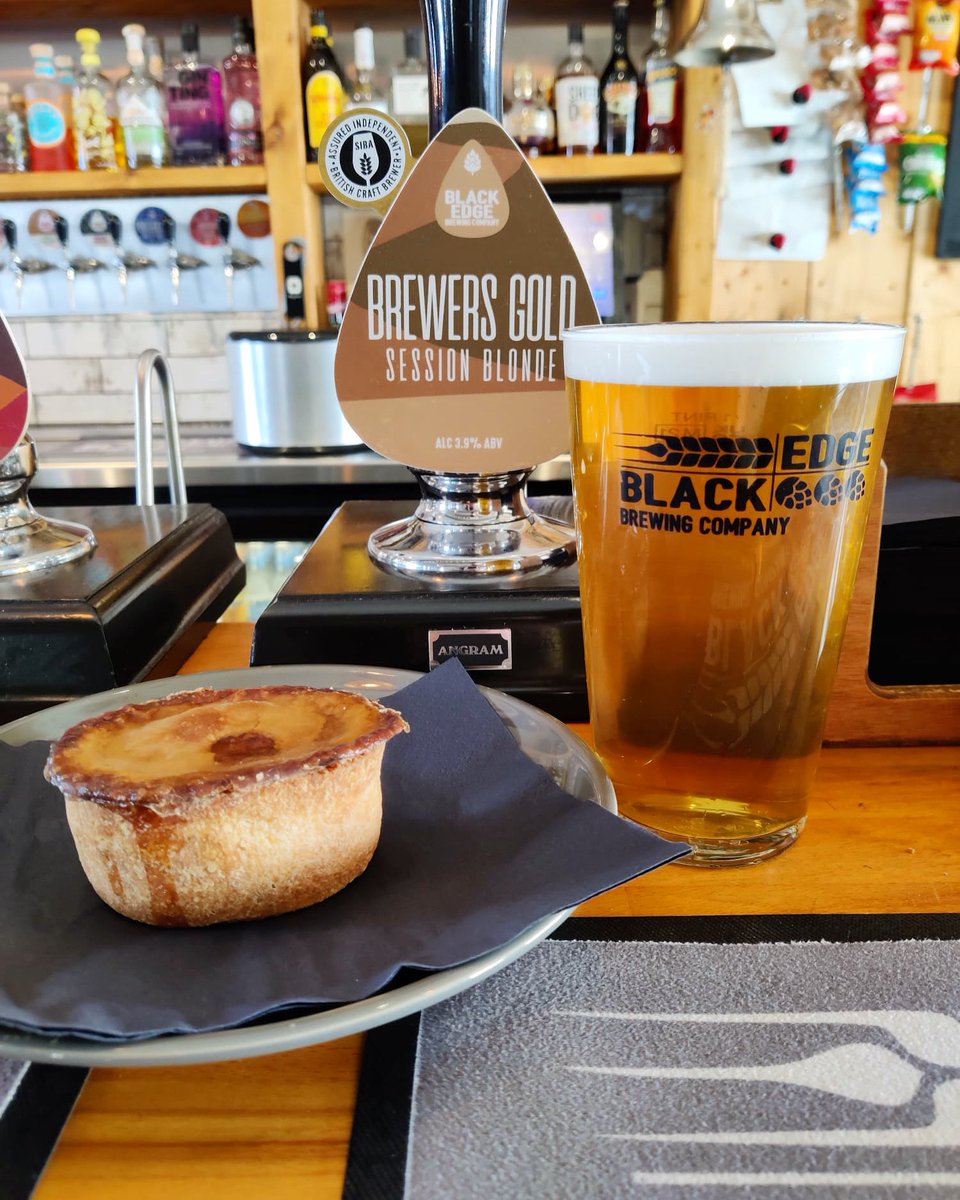 thebrewery_bar's tweet image. Almost the weekend folks, only one more day! Why not come down for a lovely, crisp pint of Brewer’s Gold and maybe a Greeley’s Pork Pie to help push you through that final hurdle of the week? #caskale #craft #sessionbeer #independentbeer #thursdays #siba