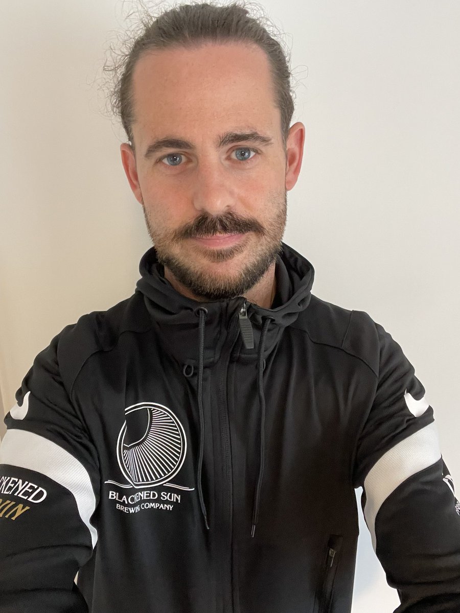CitraPrint's tweet photo. Blackened Sun zip up hoody ready for those cooler winter runs #BlackenedSun #CitraPrint #CraftBeer #runners #UKrunChat https://t.co/GzXegUsO73