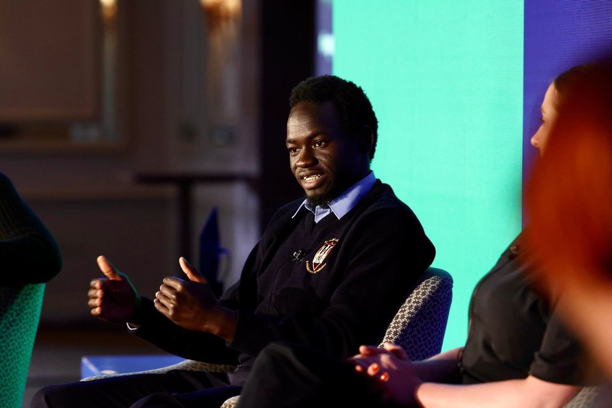 ETBIreland's tweet photo. Tariq Aziz, student at @KCVS_tweet sharing his experience about how he settled into his new surroundings and environment at school, having been born at a refugee camp in South Sudan, before moving to Ireland in 2019. A credit to himself, and his school 👏🏼 https://t.co/LBpIoz9Qso