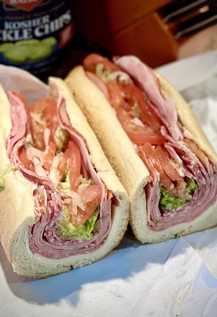sandwichrecipez's tweet photo. old school Italian [oc] https://t.co/gcyUgWUFw6