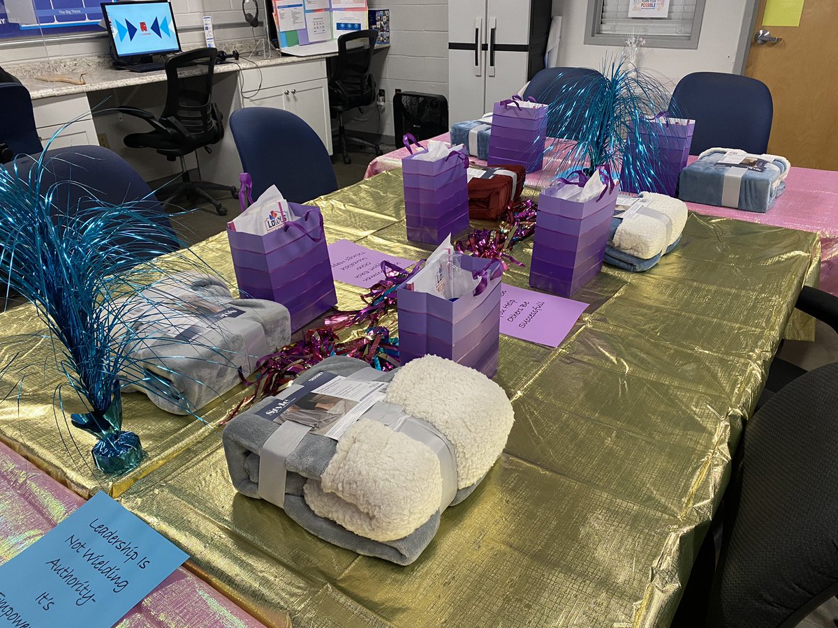 Women in Leadership Summit going on at Lowes 1909 Stafford VA! Celebrating our women leaders! <a href="/shuell_bill/">Bill Shuell</a> <a href="/NateGraham1909/">Nate Graham</a> <a href="/BenitoKomadina/">Benito.Komadina@Lowes</a> <a href="/BlueBoxR1/">@BlueBoxR1</a> <a href="/JerriLynn1909/">Jerri-Lynn Knowles</a> @Yashira0626