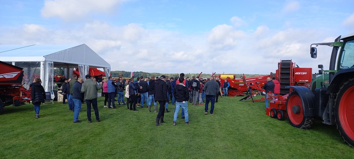Agrarada's tweet photo. @GRIMMEGroup Grimme Day in Poland https://t.co/oEPb82Z6Bf