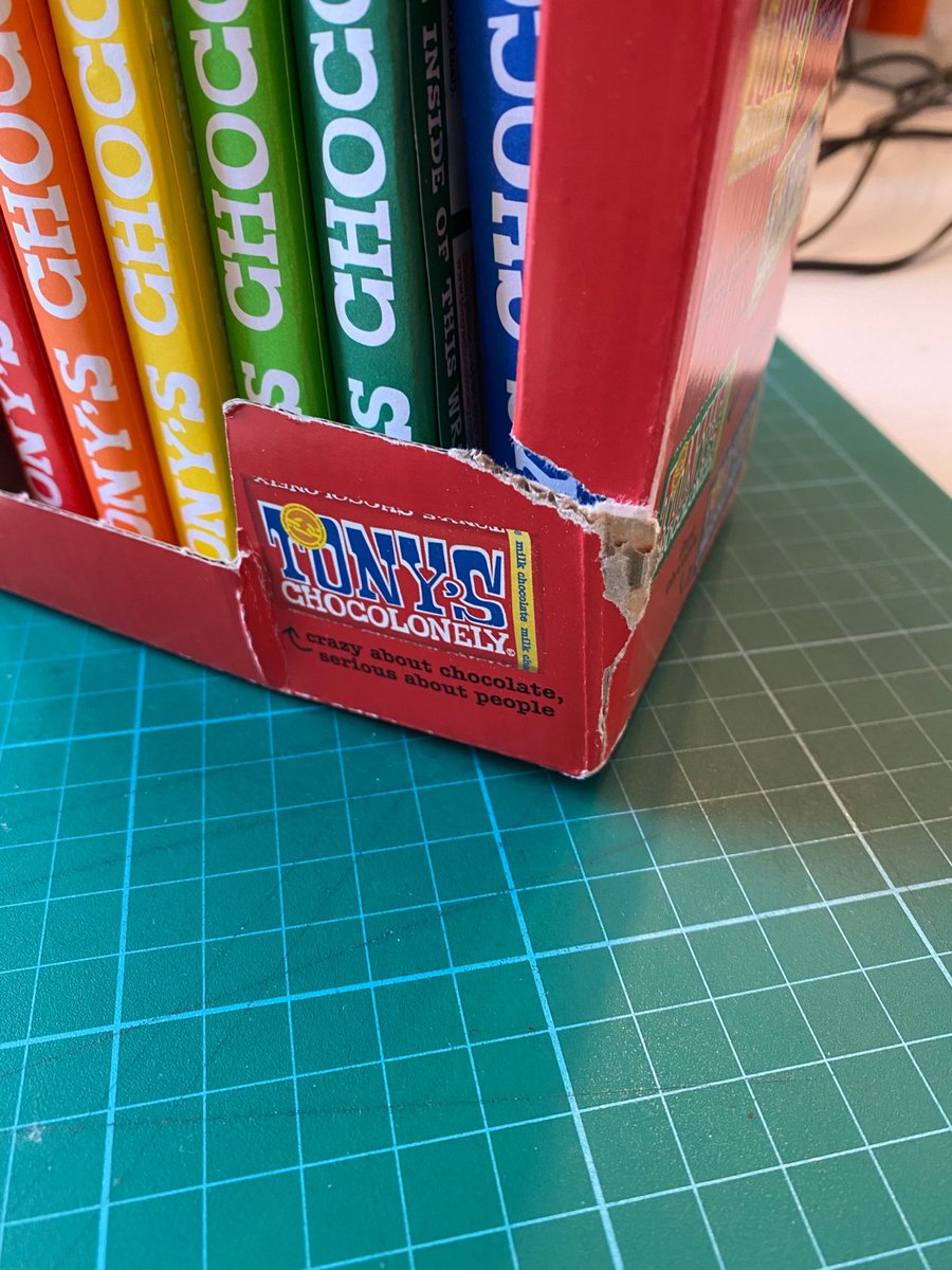 amchu's tweet photo. @TonysChocoUK_IE Hi I ordered a 6 pack box as a gift and this is how it arrived :( https://t.co/hcGLrCrfMf