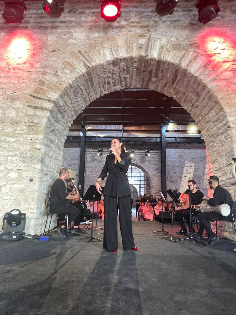 markakonferansi's tweet photo. Sevval Sam eşsiz performansıyla #MARKA2022 sahnesinde!
Şevval Sam is on the stage of #MARKA2022 with her unique performance!
#markakonferansı #markaconference #tersaneistanbul https://t.co/Xn36DjZTaO