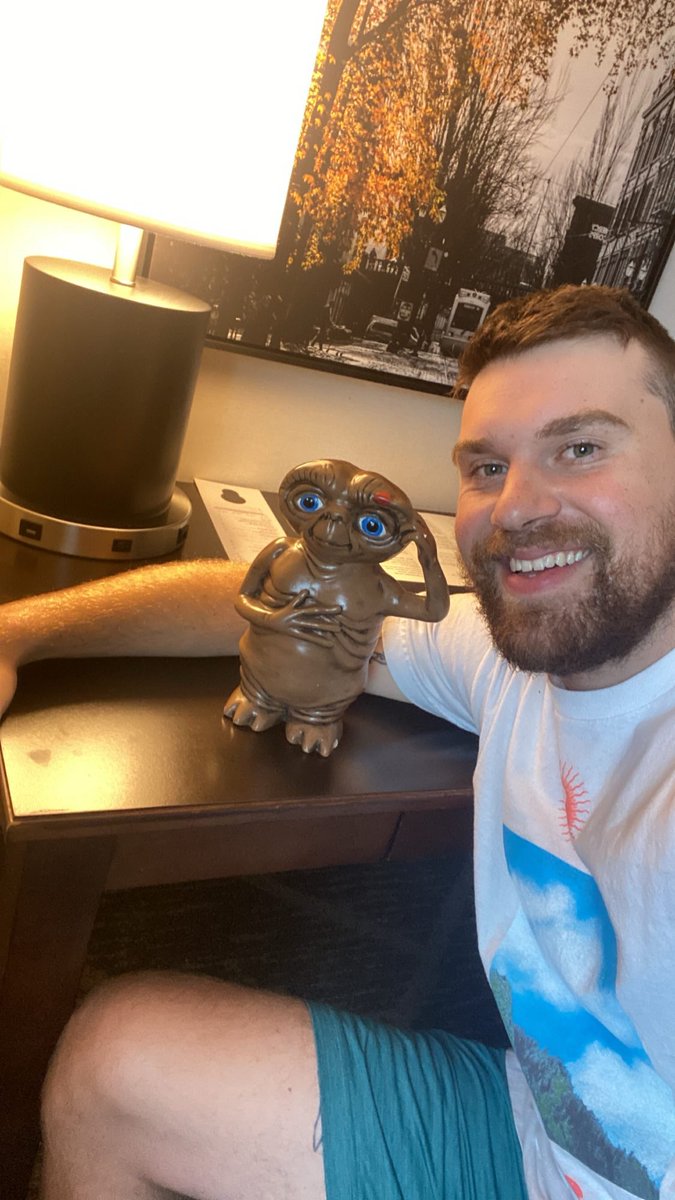 Nick_Colletti's tweet photo. So sick i met him https://t.co/1oWrQDbm8z