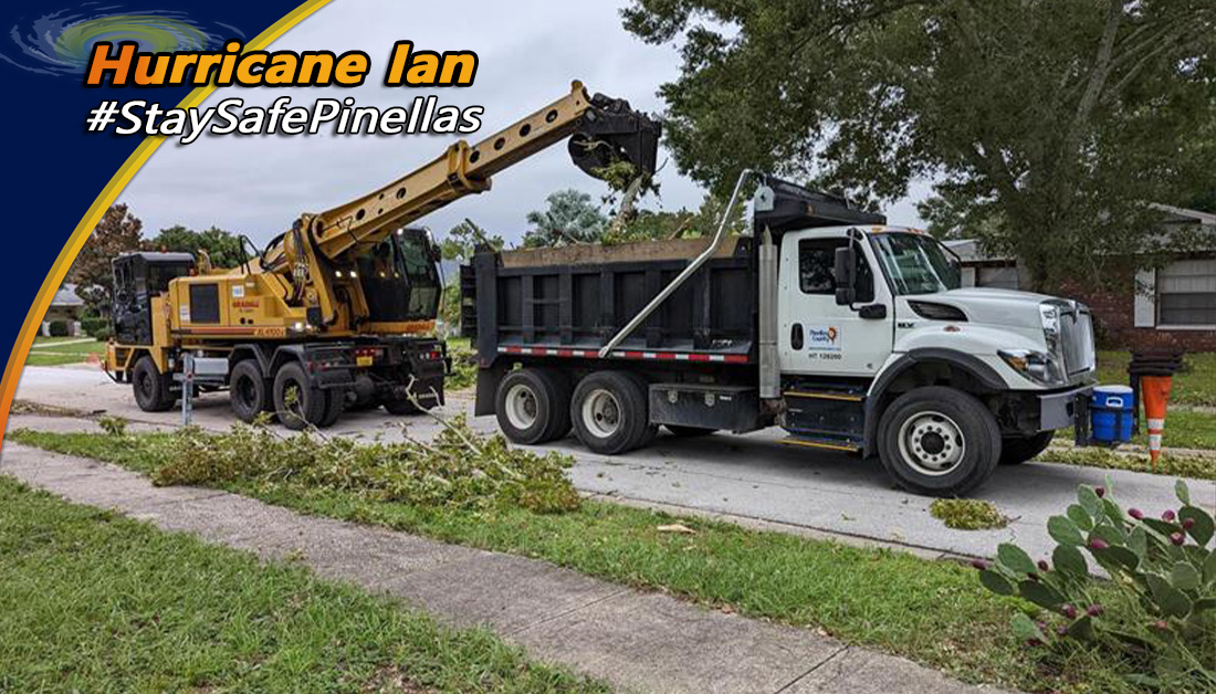 PinellasGov's tweet photo. A total of 16 Pinellas County Public Works crews hit the road early Thursday for the first push after Hurricane Ian. Crews are assessing damage, clearing minor debris and reporting priority work requests.  #PCian #HurricaneIan https://t.co/hbAnhDSSQp