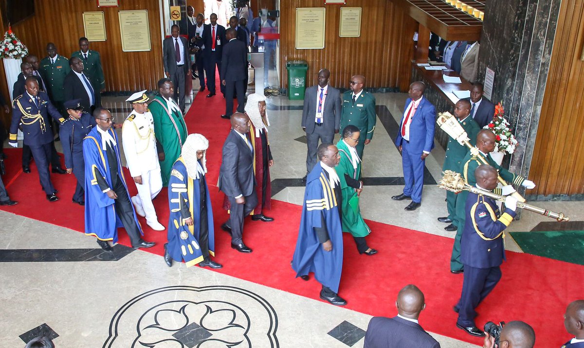 WilliamsRuto's tweet photo. We promised to lead an administration dedicated to the just and fair Government for all so as to deliver a Kenya for everyone. I commit to be the loyal, hardworking, devoted President of every Kenyan, and we will serve all impartially. https://t.co/pIVGqrvTTB