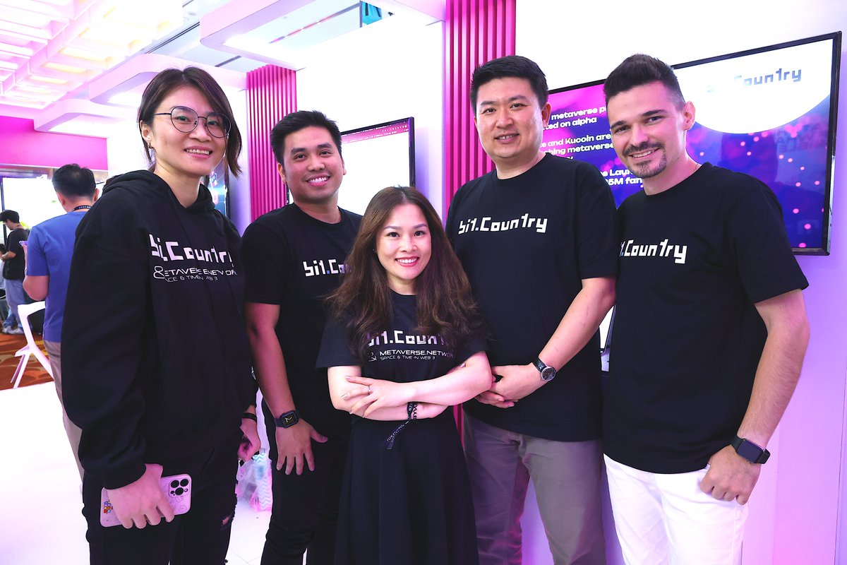 Polkadot's tweet photo. 2/ The Polkadot booth saw @BitDotCountry, @bifrost_finance, @CESS_Storage, @DAM_Finance, @MoonbeamNetwork, @NovaWalletApp, @PhalaNetwork &amp; @Web3Go speak to crowds of developers, blockchain enthusiasts, and more! https://t.co/98hm2JLXFE