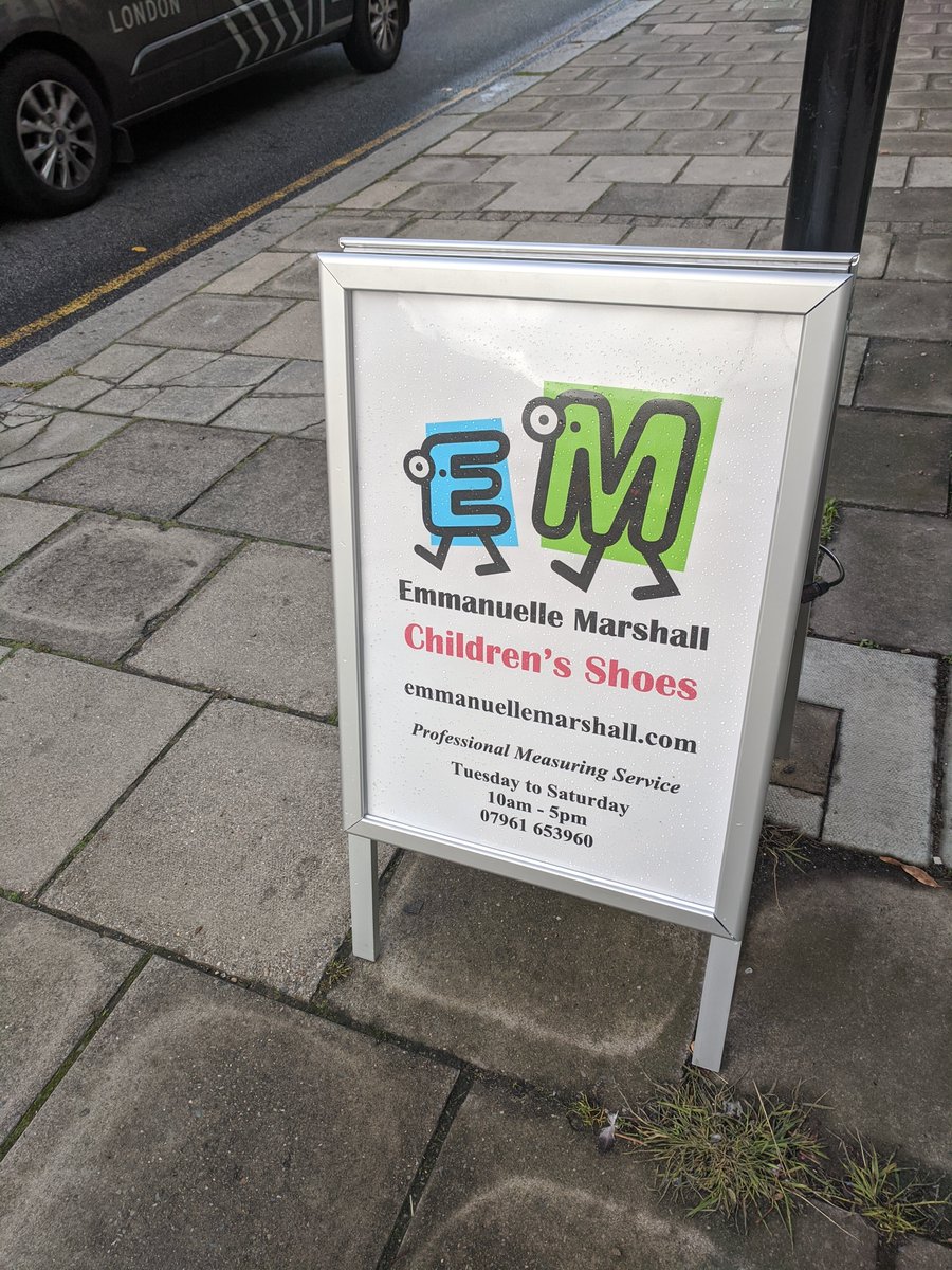 emmanuellemarshall.com
Measuring service available in store or measurement information on the website.
#suportlocal #smallbusisnesses #childensshoes #kidsshoes #signsandlogos