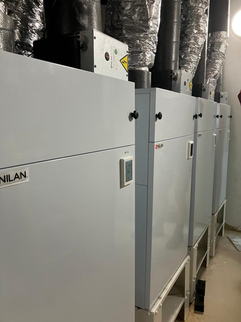 nilan_uk's tweet photo. Piped up, turned on and running like clockwork. Happy faces all round! #mvhr #heating #cooling #freshair #slservices https://t.co/UQJcyB2nU7