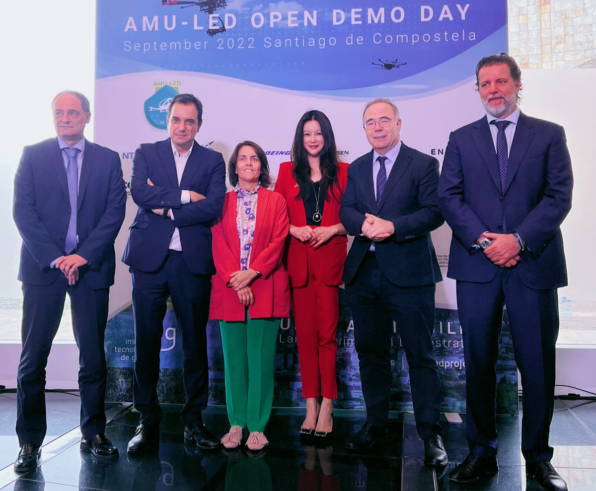 VictoriaXiangEU's tweet photo. Great to showcase @ehang #EH216, stream a real flight from China to support @amu_led Open Day in #SantiagodeCompostela in #Spain, sending flight telemetry and demonstrate with @ITGGalicia  the safe integration of manned and unmanned flights, with international project partners. https://t.co/MlOPAnJ6Q1