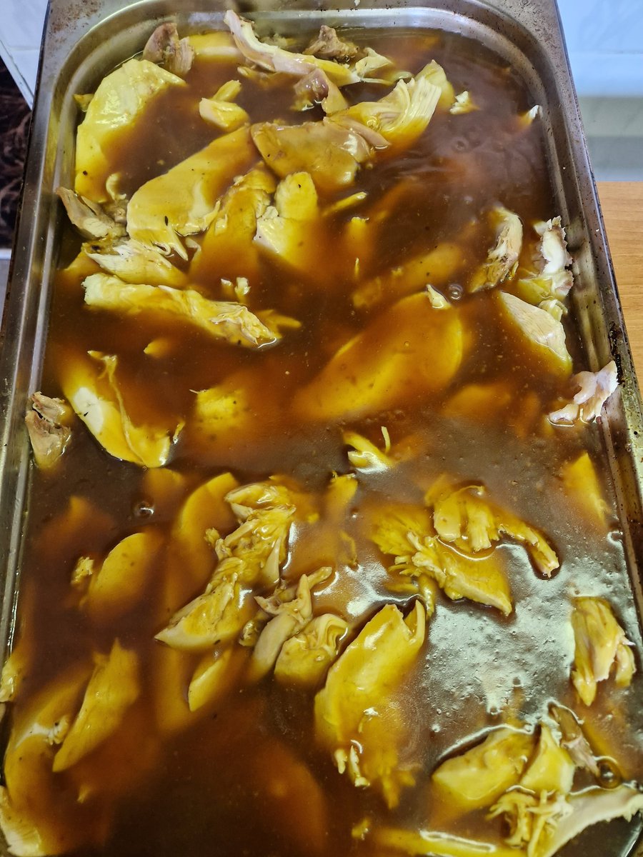 DebbieReynold2's tweet photo. Hope everyone enjoyed there lunch. Lovely lentil soup then roast chicken with creamy mash and veg 
#freshfood #elderlycommunity @fundamentalruth @PennypitTrust @EastLothianAP @PrestonpansCC @Mussel_extra @VolunteerEL https://t.co/Wd2C44TisI