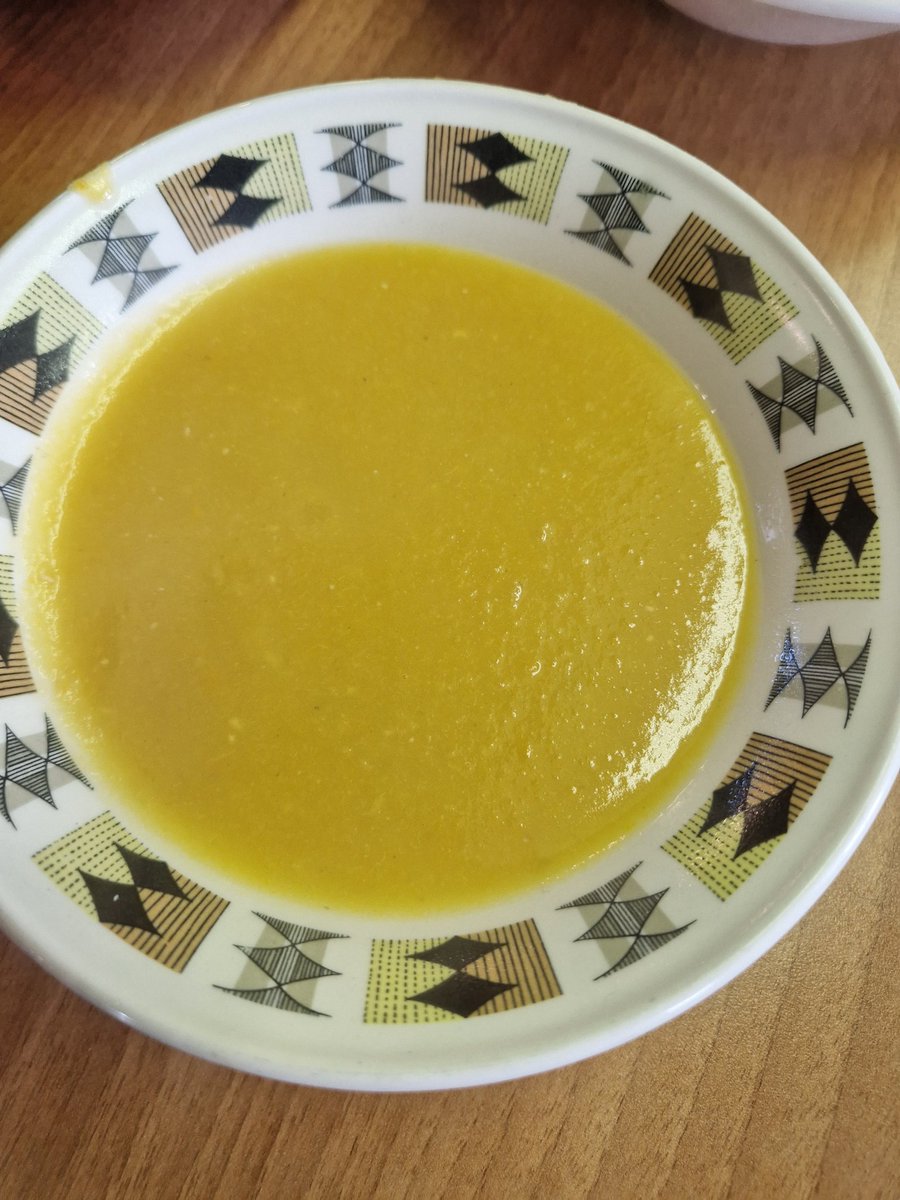 Hope everyone enjoyed there lunch. Lovely lentil soup then roast chicken with creamy mash and veg 
#freshfood #elderlycommunity <a href="/fundamentalruth/">fundamental foods</a> <a href="/PennypitTrust/">The Pennypit Trust</a> <a href="/EastLothianAP/">EL Area Partnerships</a> <a href="/PrestonpansCC/">Prestonpans Community Council</a> <a href="/Mussel_extra/">Tesco Musselburgh</a> <a href="/VolunteerEL/">Volunteer Centre East Lothian</a>