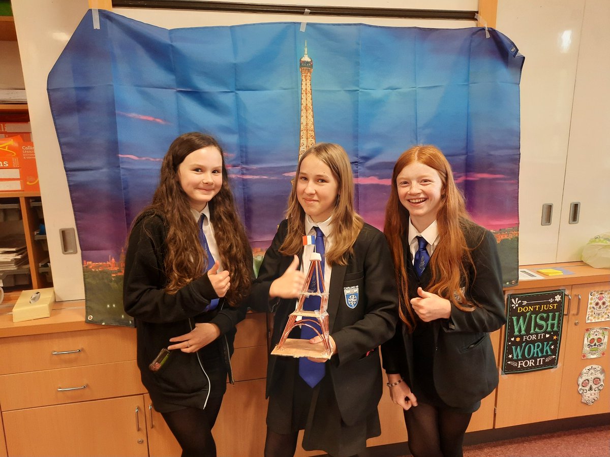 CHS_ModLangs's tweet image. Absolutely blown away by the number of pupils taking part in our Eiffel Tower competition today! Well done to you all - and especially to our winners and runners up! Some amazing ideas from our very creative pupils! 🗼🇨🇵🧐

#Europeandayoflanguages2022