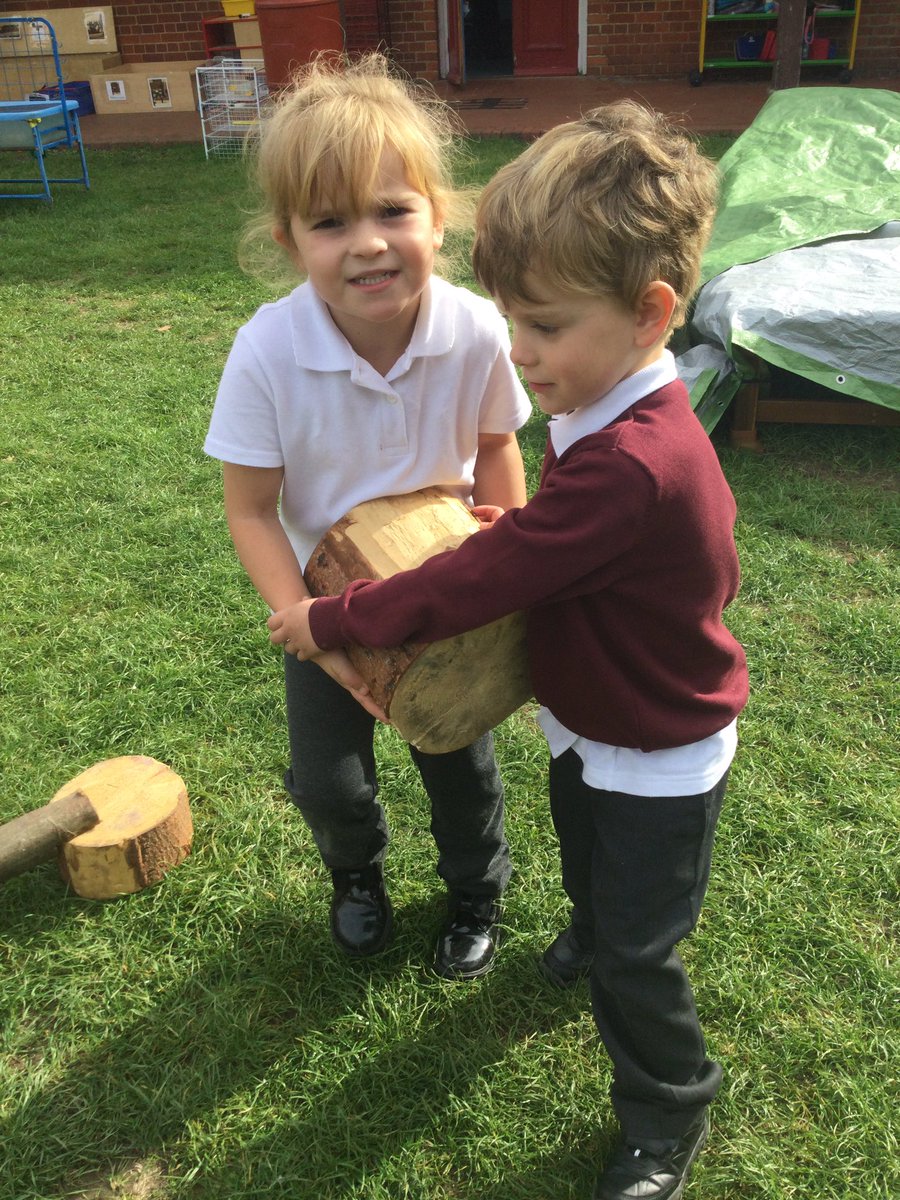 ThamesideSch's tweet photo. Year 1’s Wellbeing focus was all about working together and being active outside today. #Year1tps #YSCtps #YRWtps #moveoutside #PSCHEtps #teamworktps #nolimitstps https://t.co/4NsU4HLJvl