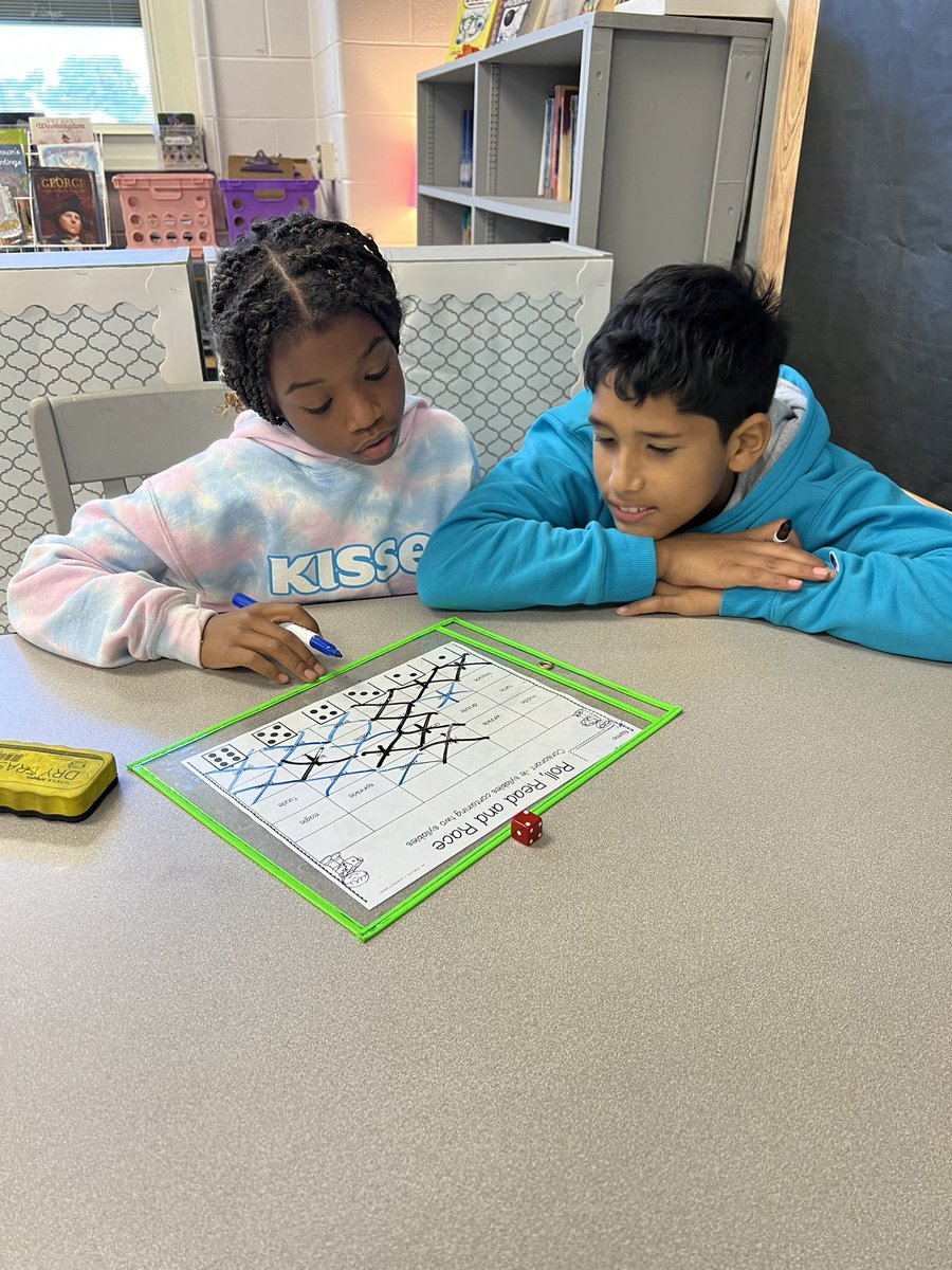 Miss_S_Thomas's tweet photo. Playing a game to practice our syllables! #9pantherpride #1wtsdnj @prpanthers9 https://t.co/R1asUM7guT