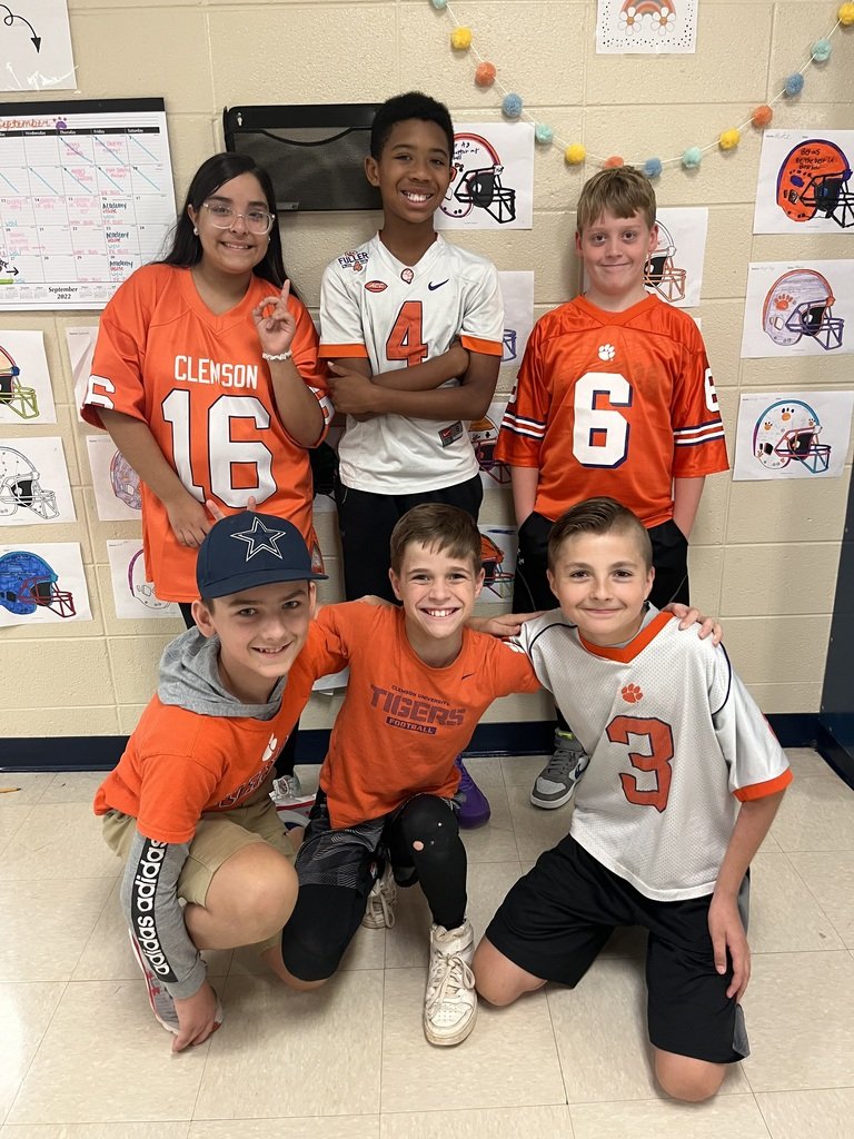 pmssparks's tweet photo. Sixth-grade classes have cheered on their favorite teams during FOOTBALL WEEK with competitions, lessons, and games geared toward the South's favorite pastime. #sparkpride #sparklearning #sparkfun https://t.co/DDdbMrid1C