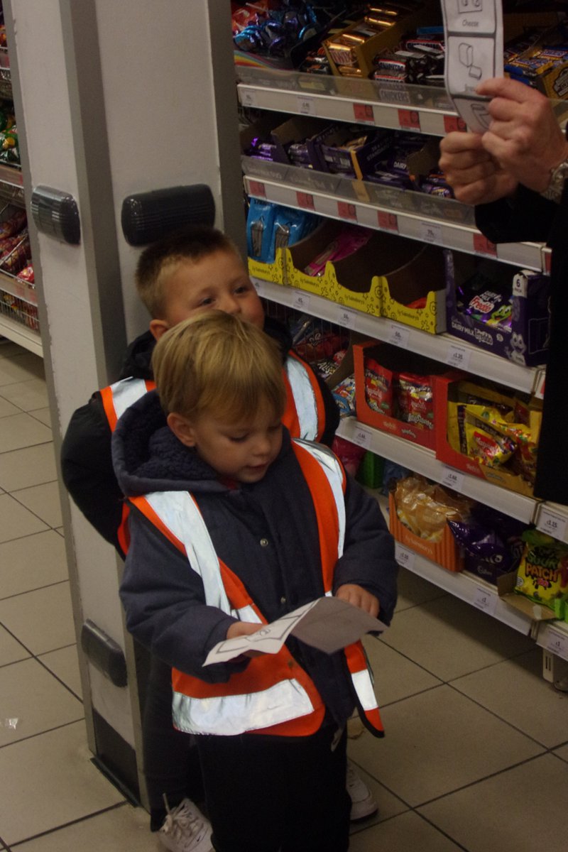 EcttHub's tweet photo. Our first jaunt to the shops today, using our pictorial shopping list to help us remember what we needed to buy for our sandwiches. We have tired legs and full tummies now! @poundparknursch 
#Makaton #WeSpeakMakaton https://t.co/zXY95Vg4oU