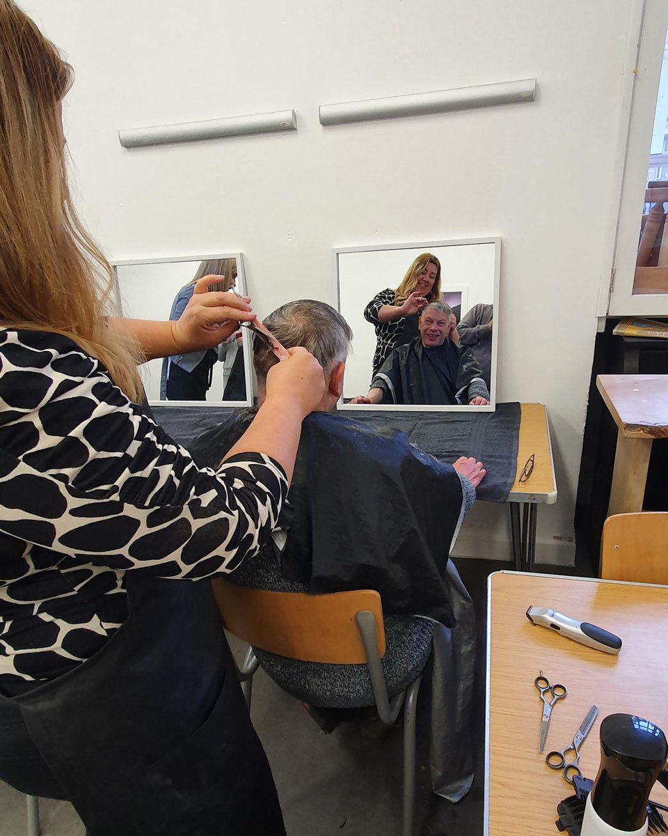 GCP_Edinburgh's tweet photo. Such an amazing time yesterday with the amazing staff @BBeautifulcic providing members and Open Door Meals attendees free haircuts! As you can see we had very happy clients!
#SocEnt #Edinburgh https://t.co/wPEf8NYc02