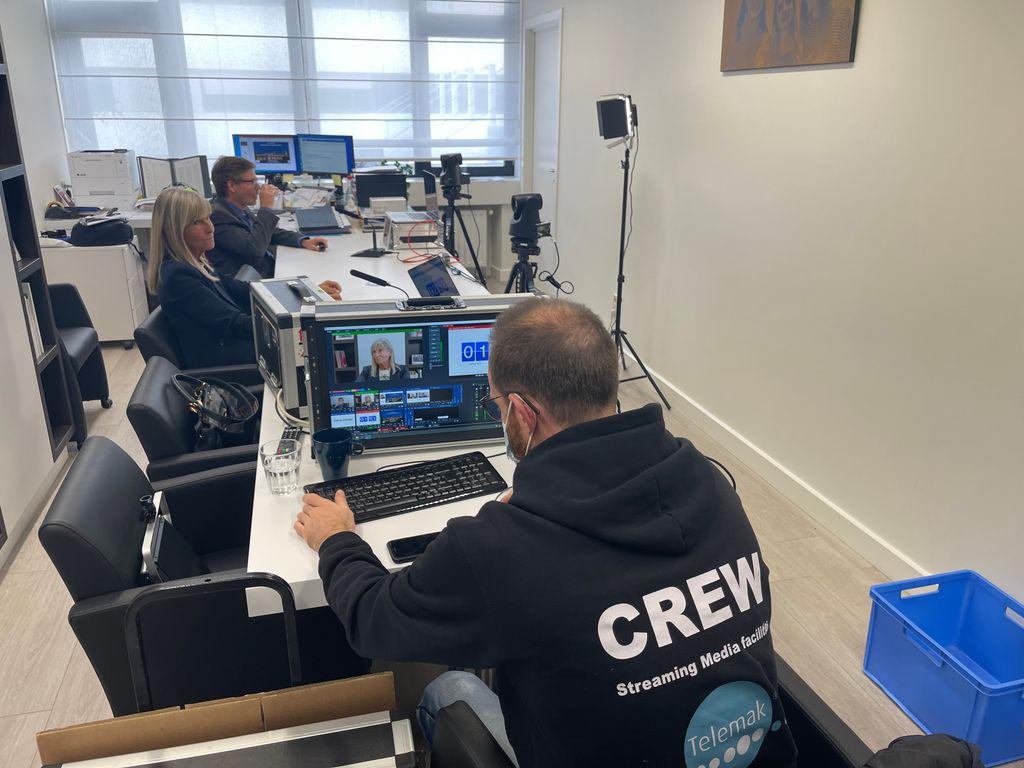 telemak_stream's tweet photo. Our office of the day is UZ Antwerpen with professor Christophe De Block for a live lunch webinar.

@UZAnieuws  #telemak #streaming #live #webcast #webinar https://t.co/2x68xQBj2Z