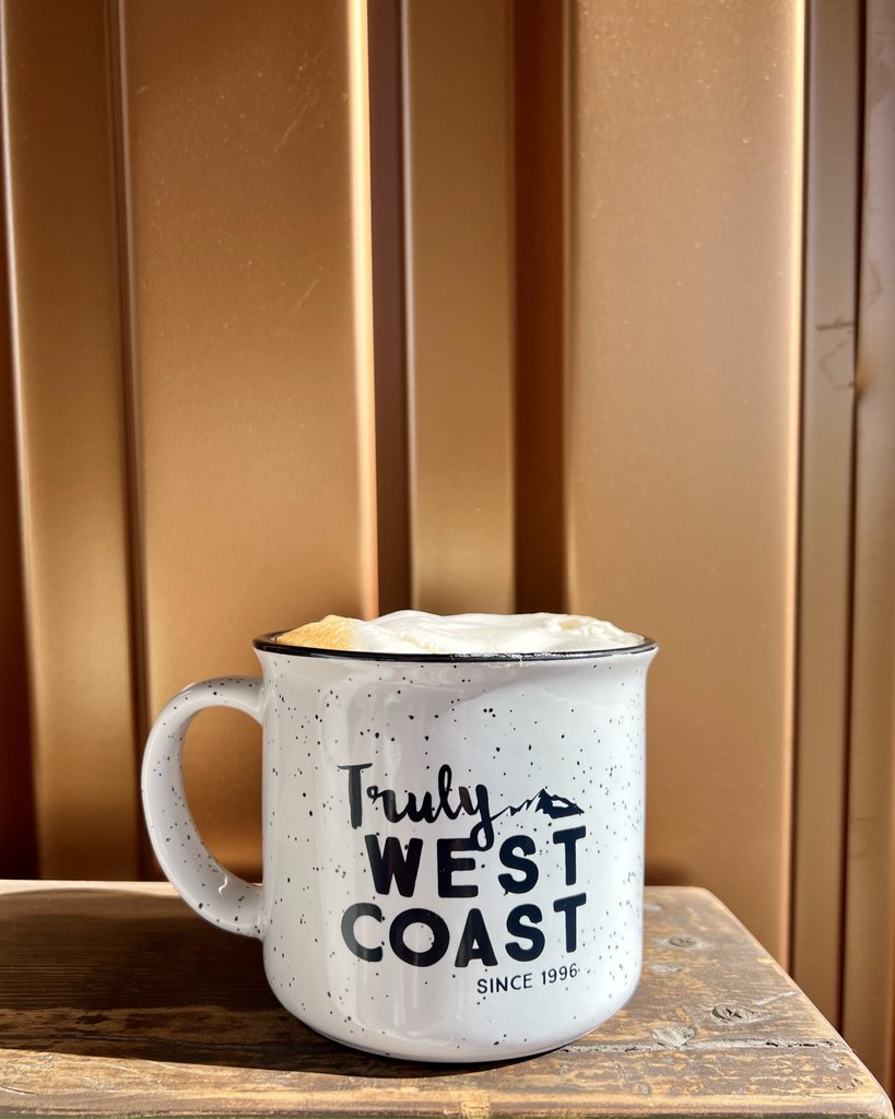 SS_Coffee's tweet photo. What does "Truly West Coast" mean to you? 

For us, it's a way of living. Making the most of every moment and doing our best to leave the world a better place. 

Tell us what it means to you in the replies below 👇

#SaltSpringCoffee https://t.co/ljp4rPrx86