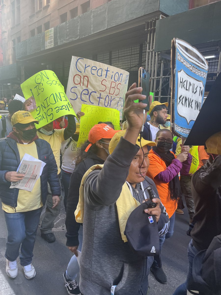 nychange's tweet photo. HAPPENING NOW: We’re marching w/@VendorPower to demand equity and justice for our smallest businesses, the Street vendors by providing licenses and permits for all and more locations for vending and more instead of aggressive police enforcement #vendorpowernyc #PermitsNotTickets https://t.co/YoBgXqNSTK