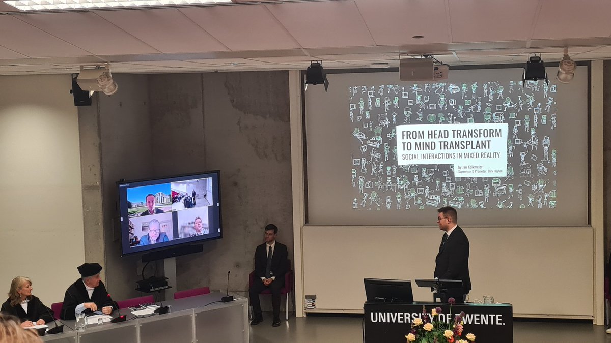 minhappylee's tweet photo. Proud of @jankolkmeier defending today! Dissertation can be found here https://t.co/nV8qvLJfGw #vr #MixedReality #mindperception https://t.co/jNa5UXG1Kp