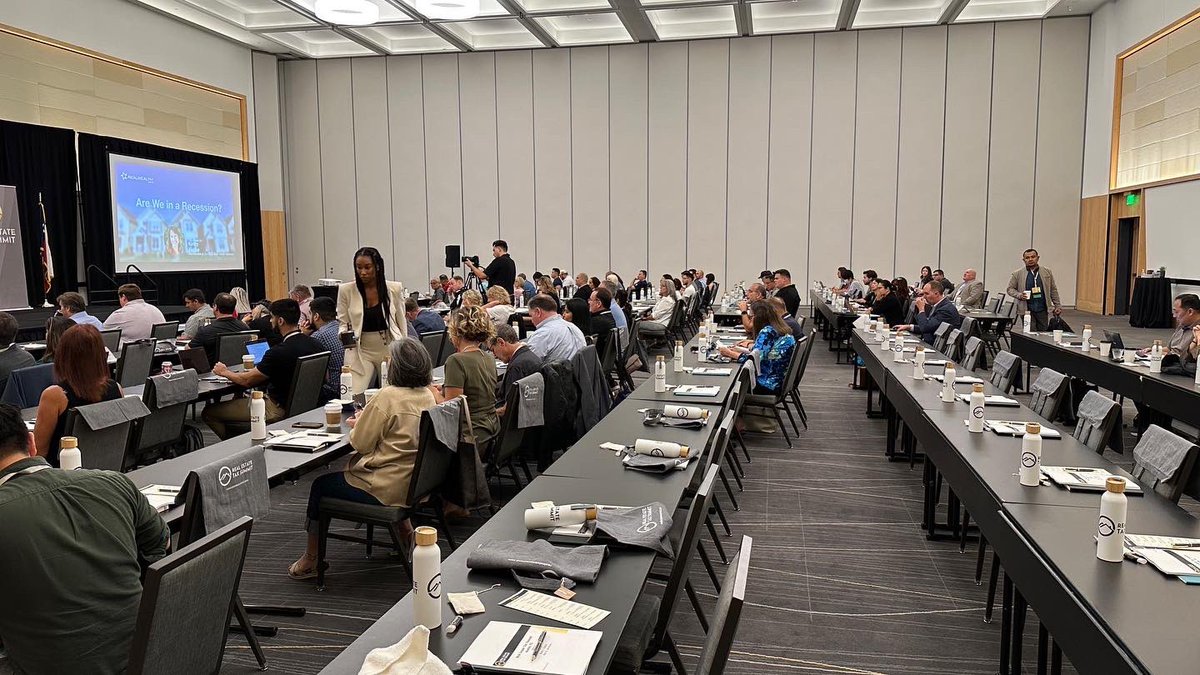 ignatiuscpa's tweet photo. Over here at the #RealEstateTaxSummit listening to @markjkohler and @matsorensen educate peeps about real estate tax strategies. If you weren’t able to make it there is a virtual option and recordings available. #CPA #CPAHuddle #BuildWealth #BlackCPAs #PayYourselfFirst #Taxes https://t.co/pxfOiJDkuX