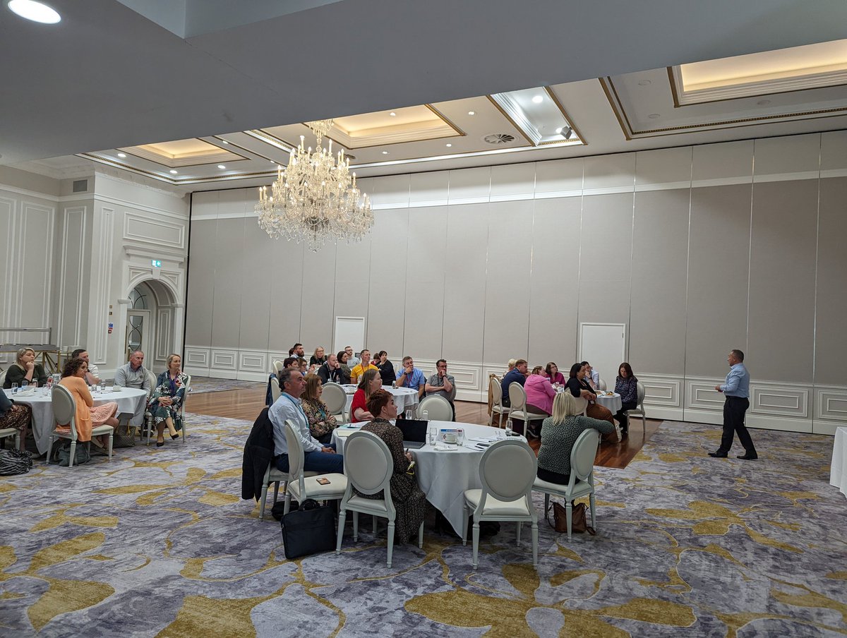 o_bevin's tweet photo. Fantastic Leadership Workshop with MEM staff. Great insights into our individual leadership styles and how we can work more effectively together as a team. Thank you @wyoung68 for the excellent facilitation. Lots learnt &amp; lots more to be done ✨👌 #teamNORTH https://t.co/LAflymPNf5
