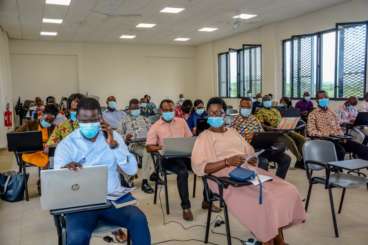uesdgh's tweet photo. UESD holds a 5-day training workshop for Lecturers on research and data analysis. It includes introducing the R programme, coding tools for data analysis in R, reading data set in R and remote sensing.
#UESD22
#HOPE22
#UESDADMISSION22 https://t.co/A6EEGhp8s3