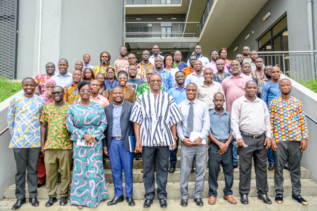 uesdgh's tweet photo. UESD holds a 5-day training workshop for Lecturers on research and data analysis. It includes introducing the R programme, coding tools for data analysis in R, reading data set in R and remote sensing.
#UESD22
#HOPE22
#UESDADMISSION22 https://t.co/A6EEGhp8s3