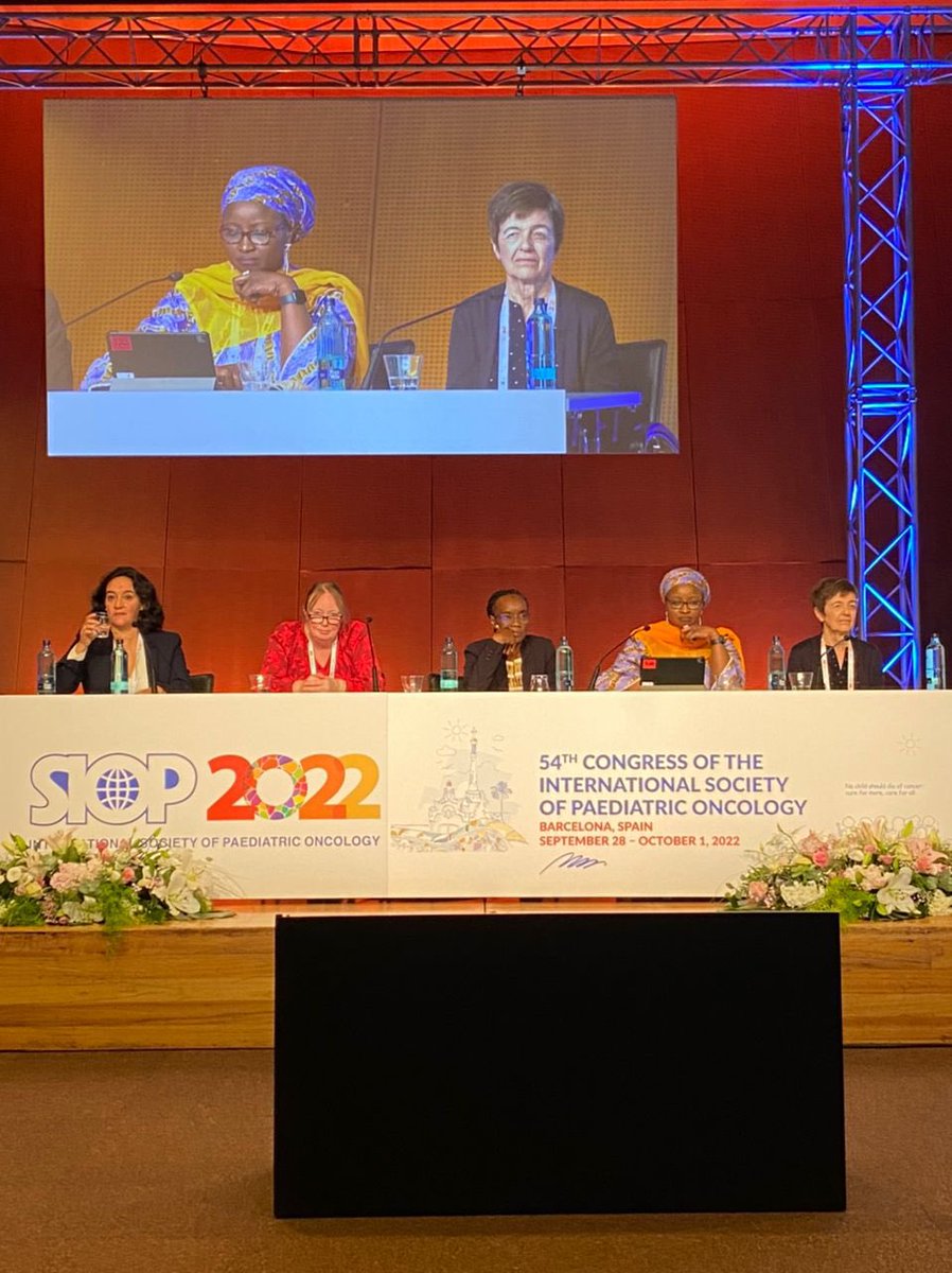 Today, I chaired a SYMPOSIUM on THERAPY FOR BURKITT LYMPHOMA in HIC AND LMICS @WorldSIOP. Burkitts is a cancer first described in 1958 in Ugandan children. Today, 60 years later, cure rates in LMICS remains less than 50% whilst in HIC it’s over 90%. #closethecaregap #SIOP22