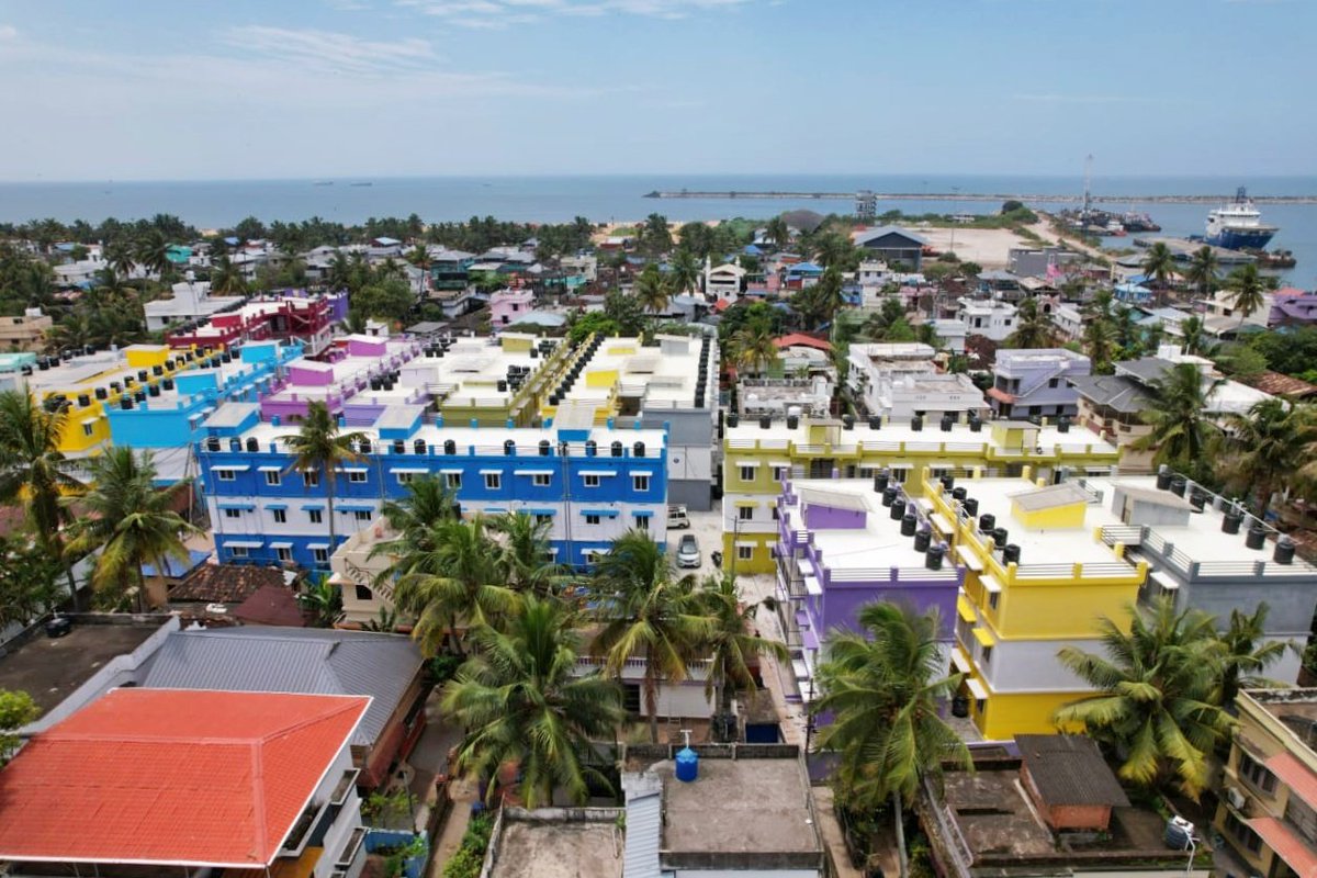 Unveiled ‘QSS Neelima’, a new housing complex for 114 coastal families in Pallithottam Kollam. It is built under the #Punargeham project through which we are providing safe and secure housing for fisherfolk currently living within 50 meters of the seashore.