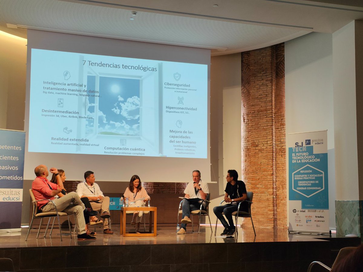 csjva's tweet photo. Tejer redes, reflexionar sobre la educación del futuro y abrir el reto te las tendencias tecnológicas 🧑🏻🏫🖥️.

Estos días participamos, junto a otros colegios jesuitas, en #SJTech.

Más información en el perfil de @educsi. 

#Transforma23 https://t.co/ZiJUvTOe7V