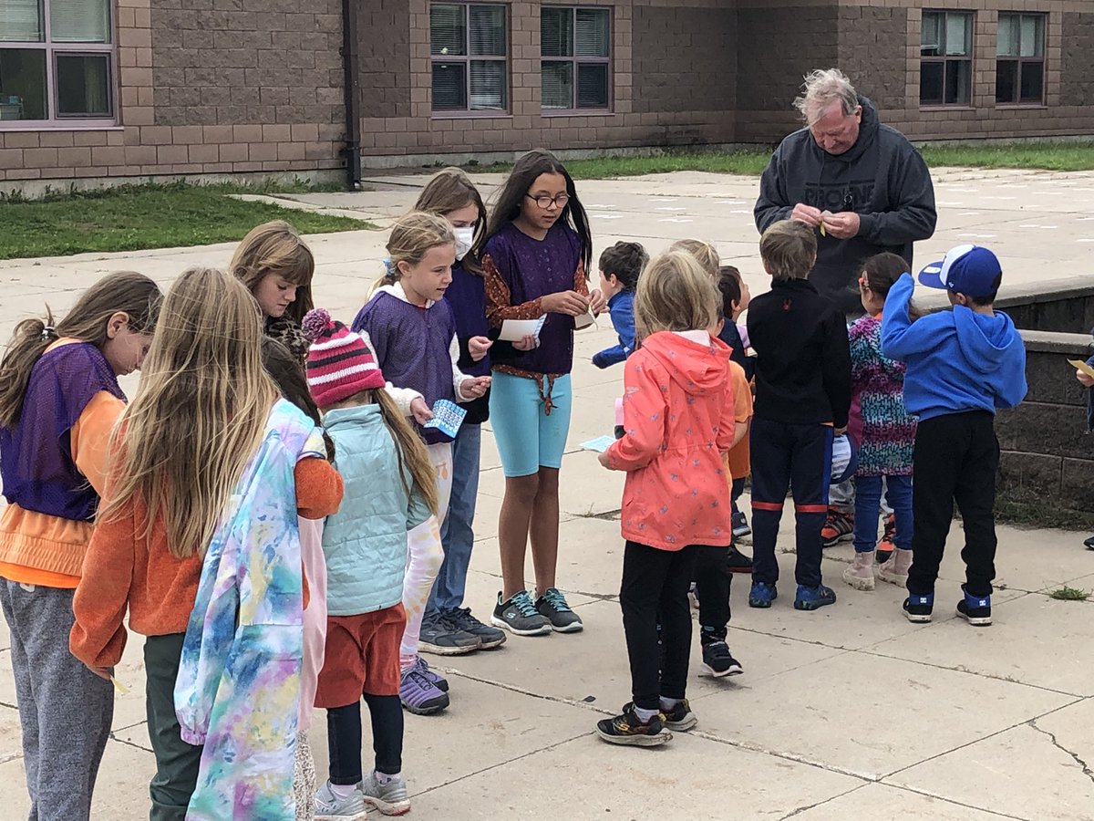 NMESPhysEd's tweet photo. Cross country for 3-5 and running club for K-2!  So much fun watching the students run!@nmes_community @lee_mac822 https://t.co/enJ4PGtOP2
