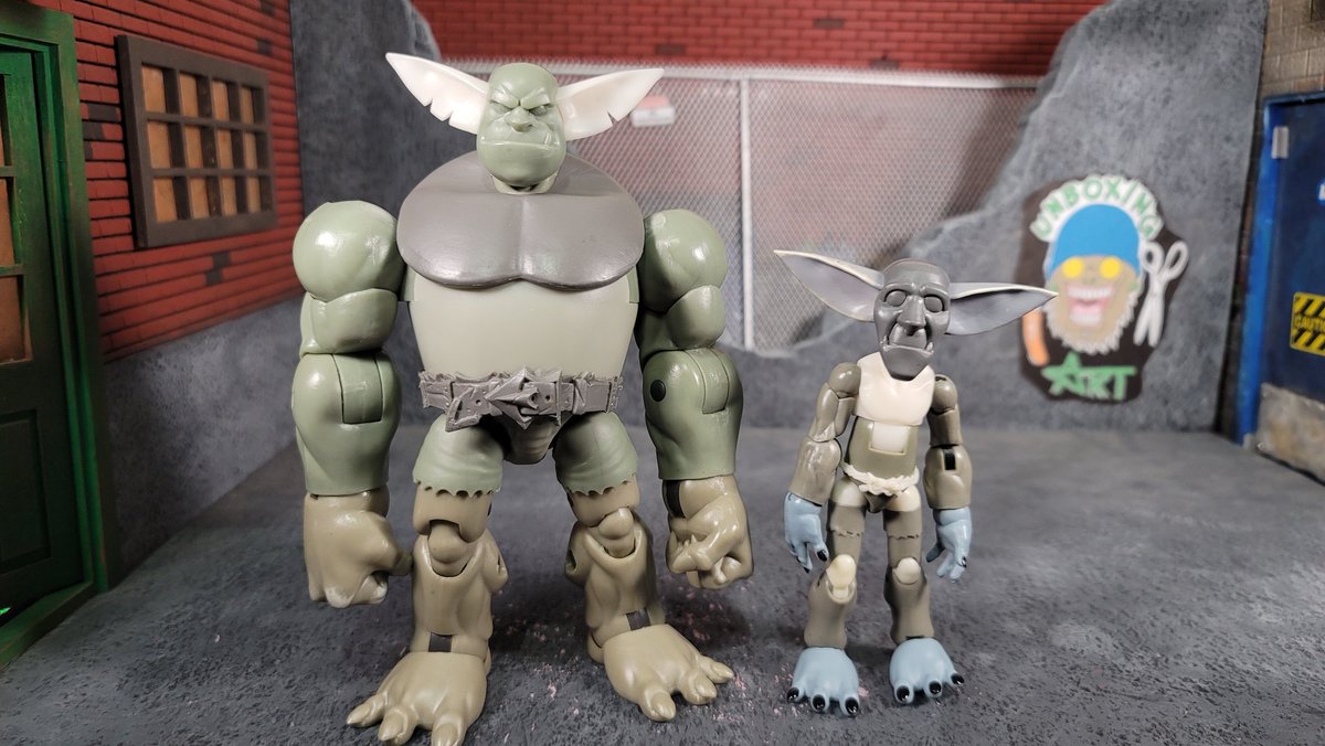 Gotta love when you get a package from <a href="/plunderlings/">Plunderlings</a> and get some hands in experience with their new #plunderstrong and #plunderlong . Knocking out a hands on review of these on my #youtube channel before I pack them up and send them back home!