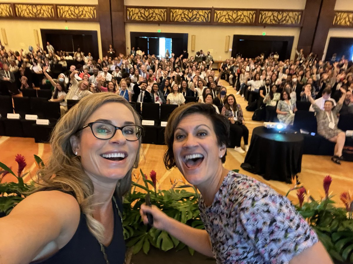 So 👏🏻 much 👏🏻 fun 👏🏻 delivering the opening keynote at the Tri-Association Conference in Panama with the AMAZING 😍 @KatieNovakUDL!
