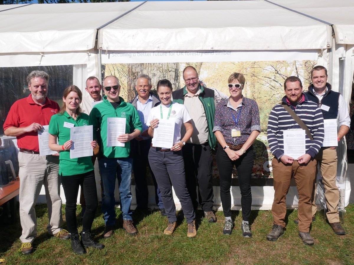Some FCCP members were pleased to gather together at the recent @APFExhibition to celebrate and promote the 2022 Forestry and Climate Change Accord. #foresters Have you signed up to support it? forestryclimatechange.uk/about