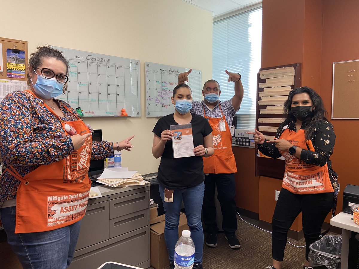 EBadger76's tweet photo. Gracie B received a Homer for going above and beyond in helping out the AP leadership team! #OrangePromise #APteam #RedlandsRDC5087 #THD @SiliezarSolvei1 @Nataly_Thd5087 @rayray5641 @denisespiveythd @JavierTHD5087 @DArredondo5087 https://t.co/e4yHiatmDz