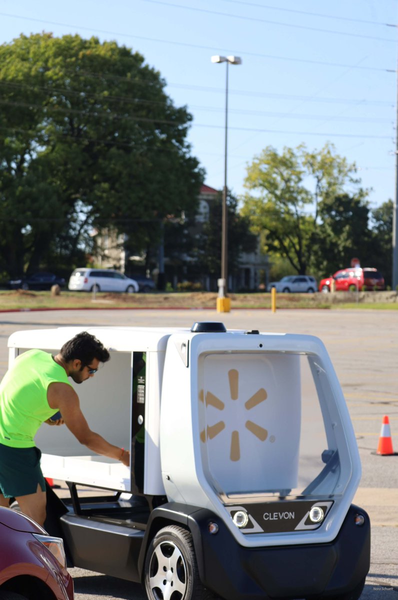 AshleyLorence's tweet photo. Check out how cute this driverless delivery car is!!😍 Spotted this cruising around @Walmart home office yesterday. Can't wait to see this driving down my street with my Walmart+ order some day!  #AutonomousVehicles https://t.co/xfNMUNLZE8
