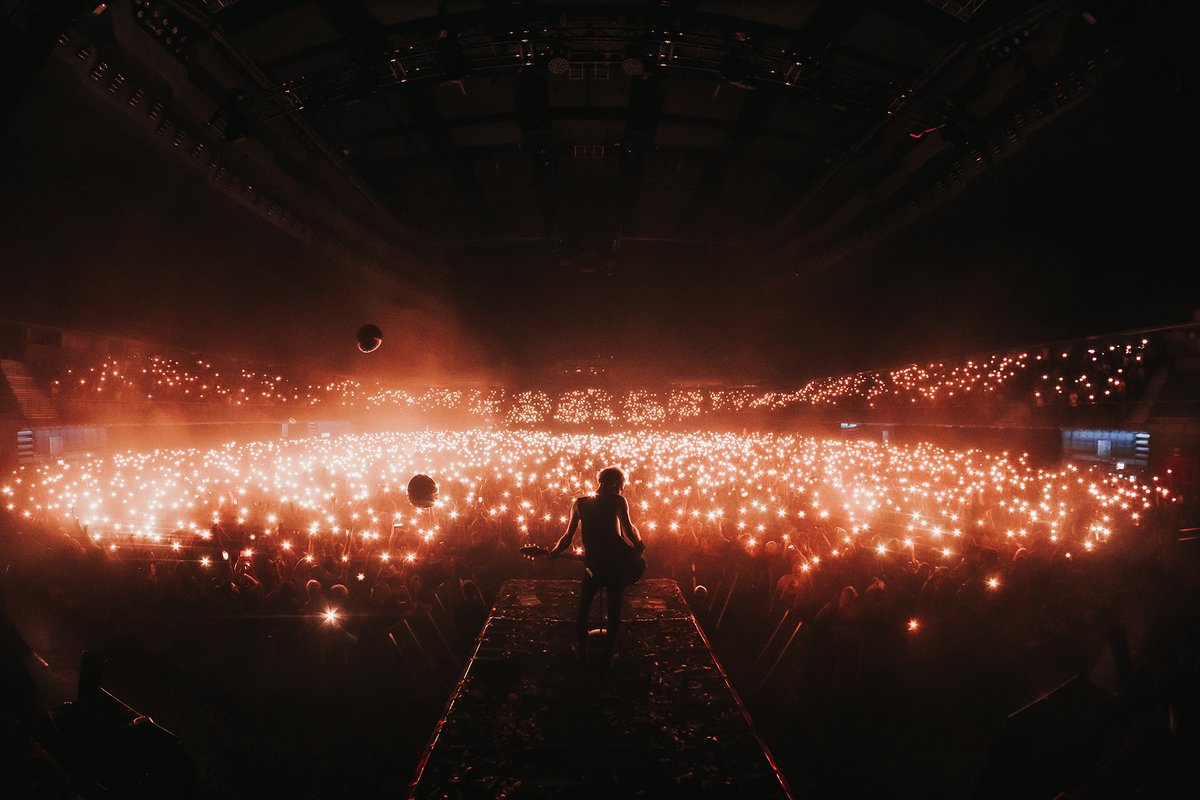 Sum41's tweet photo. Thx to all the skumfuks in Spain who came out to see us in Madrid. What an incredible night! 

📷: @FedericaBurelli https://t.co/UGiB1Vwv0K